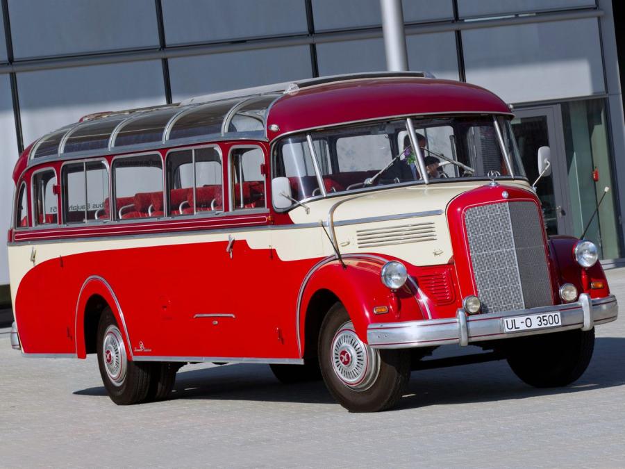  Mercedes-Benz O3500 by Kassbohrer 1951 года  (фото 2 из 2)